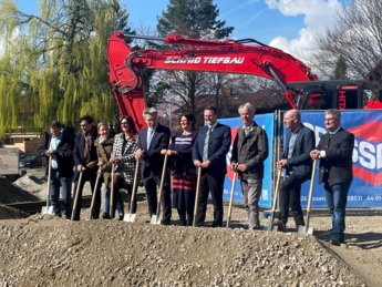 Spatenstich für den Erweiterungsbau des Sonderpädagogischen Förderzentrums in Bad Aibling